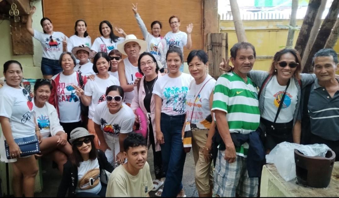 Bambooze Hauz Hotel Balabag  Exterior foto