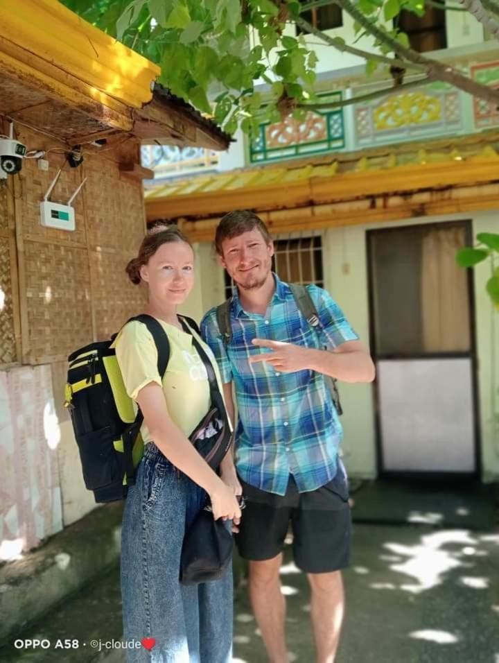 Bambooze Hauz Hotel Balabag  Exterior foto
