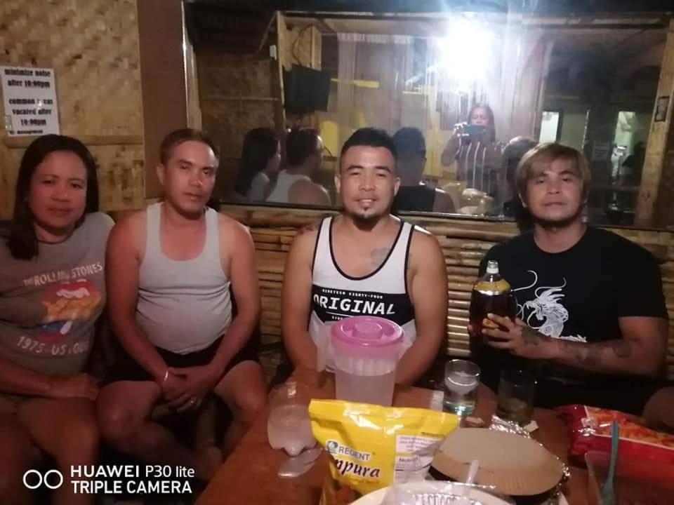 Bambooze Hauz Hotel Balabag  Exterior foto